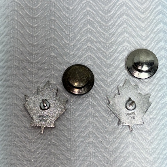 Lapel pins - Picture 3 of 5